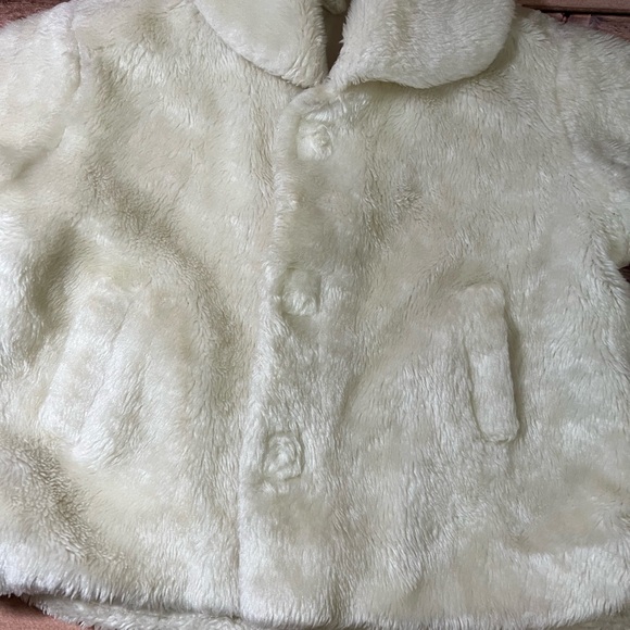 Chic Cream Kids Faux-Fur Coat - Picture 6 of 9